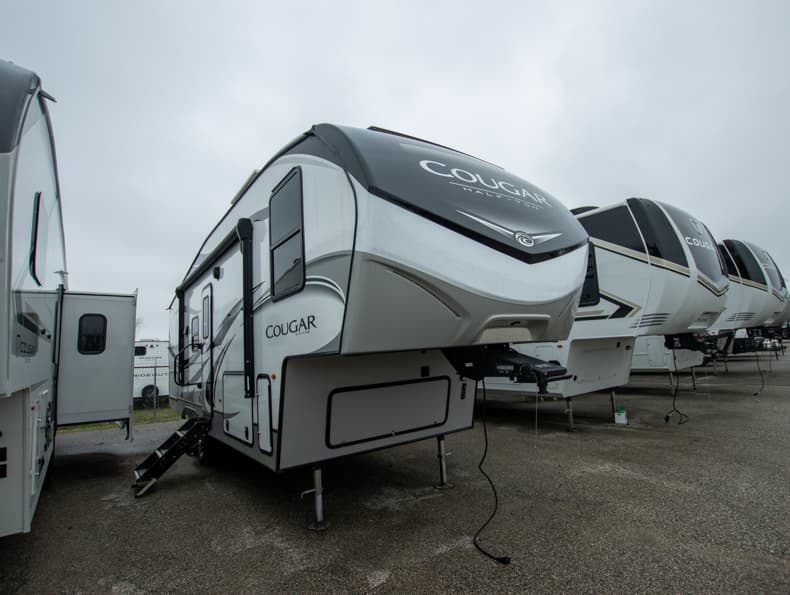 2023 Keystone Cougar Half-Ton 25RES - Image 1